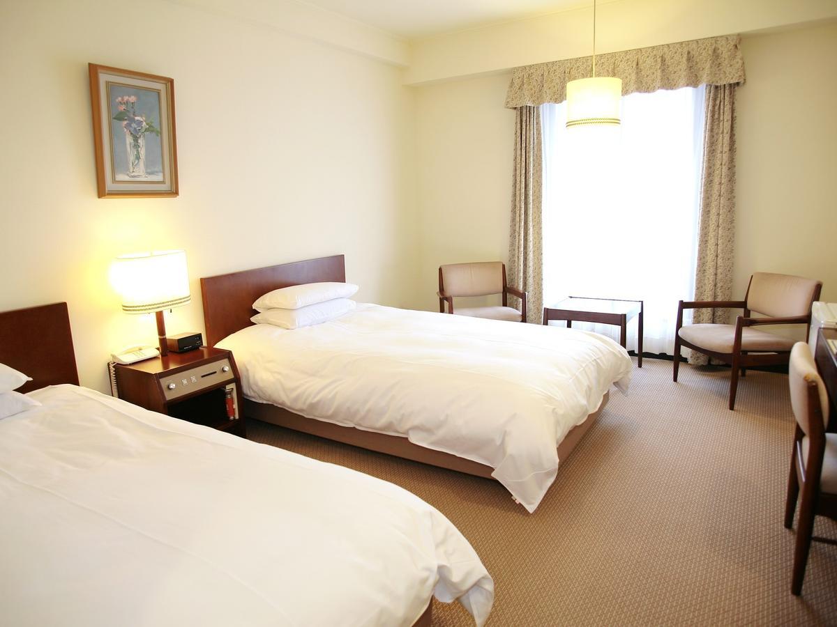 Hotel New Tanaka Yamaguchi Extérieur photo